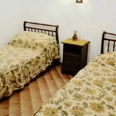 Σπίτι διακοπών Dora 1 *